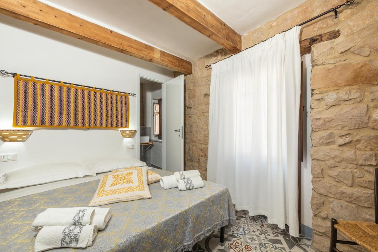 Hotel Bed And Terrace Caterina à Baunei Extérieur photo