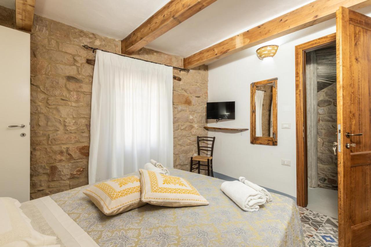 Hotel Bed And Terrace Caterina à Baunei Extérieur photo